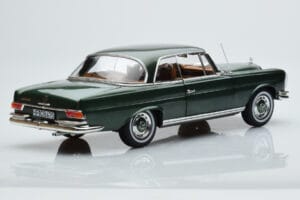 Mercedes 250 SE Coupe W111 Groen Metallic Beperkte Editie Norev 1:18 183764 Metaal — afbeelding 3 van 7