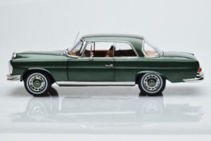 Mercedes 250 SE Coupe W111 Groen Metallic Beperkte Editie Norev 1:18 183764 Metaal — afbeelding 4 van 7