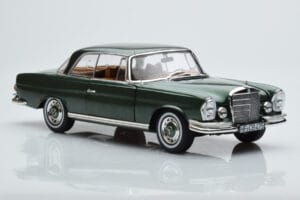 Mercedes 250 SE Coupe W111 Groen Metallic Beperkte Editie Norev 1:18 183764 Metaal — afbeelding 5 van 7