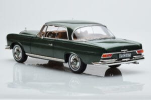 Mercedes 250 SE Coupe W111 Groen Metallic Beperkte Editie Norev 1:18 183764 Metaal — afbeelding 6 van 7