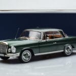 Mercedes 250 SE Coupe W111 Groen Metallic Beperkte Editie Norev 1:18 183764 Metaal - image 7 of 7