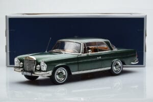 Mercedes 250 SE Coupe W111 Groen Metallic Beperkte Editie Norev 1:18 183764 Metaal — afbeelding 7 van 7