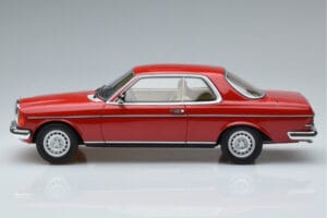 Mercedes 280 CE C123 Rood Otto 1:18 OT145 Hars — afbeelding 3 van 6