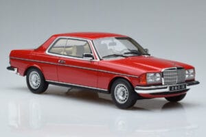Mercedes 280 CE C123 Rood Otto 1:18 OT145 Hars — afbeelding 4 van 6