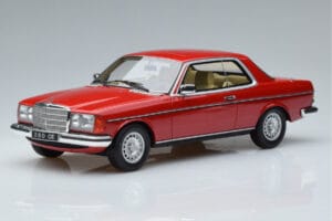 Mercedes 280 CE C123 Rood Otto 1:18 OT145 Hars