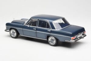 Mercedes 280 SE W108 Donkerblauw Metallic Norev 1:18 183534 Metaal — afbeelding 7 van 8