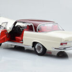 Mercedes 280 SE W108 Wit AUTOart 1:18 - image 3 of 8