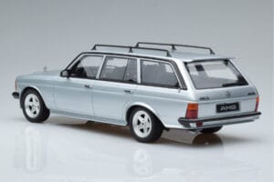 Mercedes 280 TE AMG S123 Zilver Otto 1:18 OT246 Hars — afbeelding 5 van 6