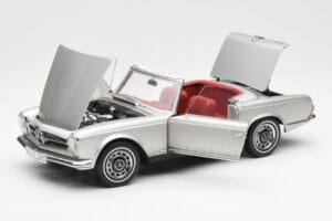 Mercedes 280 SL W113 Pagoda Zilver Schuco 1:18 450035000 Metaal — afbeelding 2 van 8