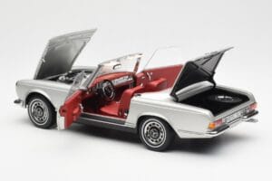 Mercedes 280 SL W113 Pagoda Zilver Schuco 1:18 450035000 Metaal — afbeelding 5 van 8