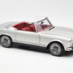 Mercedes 280 SL W113 Pagoda Zilver Schuco 1:18 450035000 - image 6 of 8