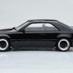 Mercedes 300 CE C124 AMG The Hammer Zwart Otto 1:18 - image 3 of 6