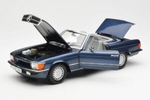 Mercedes 300 SL R107 Nautisch Blauw Norev 1:18 183466 Metaal — afbeelding 2 van 8