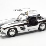 Mercedes 300 SL W198 Chroom Minichamps 1:18 B66040645 - image 2 of 8