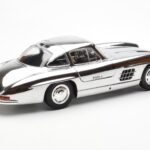Mercedes 300 SL W198 Chroom Minichamps 1:18 B66040645 - image 3 of 8