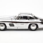 Mercedes 300 SL W198 Chroom Minichamps 1:18 B66040645 - image 4 of 8