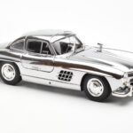 Mercedes 300 SL W198 Chroom Minichamps 1:18 B66040645 - image 6 of 8