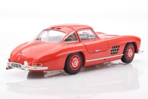Mercedes 300 SL W198 Gullwing Rood Minichamps 1:18 110037211 Metaal — afbeelding 3 van 8