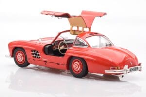 Mercedes 300 SL W198 Gullwing Rood Minichamps 1:18 110037211 Metaal — afbeelding 5 van 8