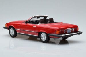 Mercedes 450 SL R107 US Versie Rood Norev 1:18 183729 Metaal — afbeelding 7 van 8