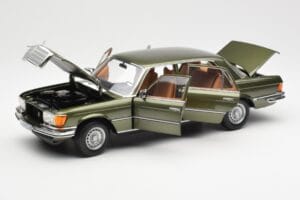 Mercedes 450SEL 6.9 W116 Groen Metallic Norev 1:18 183455 Metaal — afbeelding 2 van 8