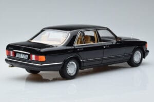 Mercedes 560 SEL W126 Zwart Norev 1:18 183793 Metaal — afbeelding 3 van 7