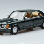 Mercedes 560 SEL W126 Donkergroen Metallic Norev 1:18