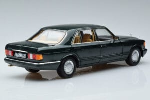 Mercedes 560 SEL W126 Donkergroen Metallic Norev 1:18 B66040682 Metaal — afbeelding 3 van 7
