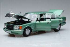 Mercedes 560 SEL W126 Lichtgroen Norev 1:18 183469 Metaal — afbeelding 2 van 7