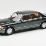 Mercedes 560 SEL W126 Night Groen Metallic Dealer Edition Norev 1:18 B66040626