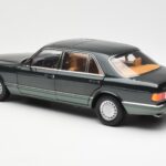 Mercedes 560 SEL W126 Night Groen Metallic Dealer Edition Norev 1:18 B66040626 - image 7 of 8