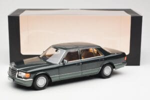 Mercedes 560 SEL W126 Night Groen Metallic Dealer Edition Norev 1:18 B66040626 Metaal — afbeelding 8 van 8