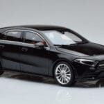 Mercedes A-Class W177 AMG Line Norev 1:18 183861 Metaal - image 5 of 7