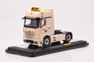 Mercedes Actros Gigaspace IAA 2012 Taxi NZG 1:50 MM0015 Metaal — afbeelding 2 van 4