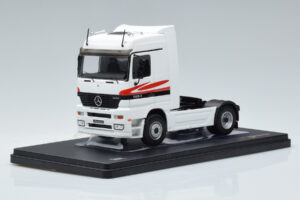Mercedes Actros MP1 Wit IXO 1:43 TR064