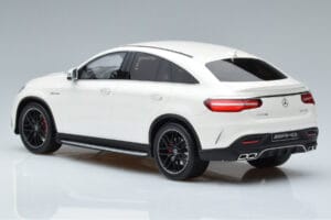 Mercedes AMG GLE 63S C292 Coupe Wit GT Spirit 1:18 B66965706 Hars — afbeelding 5 van 6