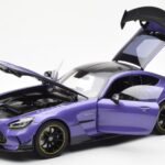 Mercedes AMG GT Black Series Paars Asia Exclusive Norev 1:18 - image 2 of 8