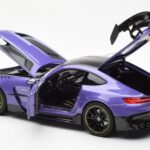 Mercedes AMG GT Black Series Paars Asia Exclusive Norev 1:18 - image 5 of 8