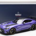 Mercedes AMG GT Black Series Paars Asia Exclusive Norev 1:18 - image 8 of 8