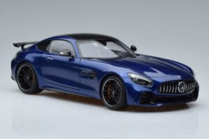 Mercedes AMG GT R C190 Briljantblauw AUTOart 1:18 76334 Metaal — afbeelding 5 van 7