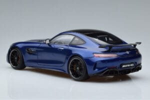 Mercedes AMG GT R C190 Briljantblauw AUTOart 1:18 76334 Metaal — afbeelding 6 van 7