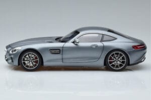 Mercedes AMG GT S Selenite Grijs Magno Norev 1:18 B66960343 Metaal — afbeelding 4 van 7
