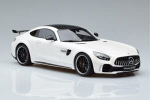 Mercedes AMG GT R Wit GT Spirit 1:18 KJ021 Hars — afbeelding 4 van 6