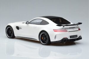 Mercedes AMG GT R Wit GT Spirit 1:18 KJ021 Hars — afbeelding 5 van 6