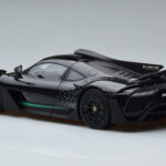 Mercedes AMG One Zwart NZG 1:18 - image 8 of 9