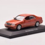 Mercedes C-Class W202 C220 Oranje Metallic Dealer Edition Minichamps 1:43 - image 2 of 4