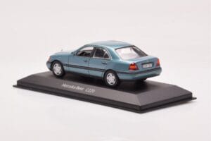 Mercedes C-Class W202 C220 Petrol Metallic Minichamps 1:43 B66005705 Metaal — afbeelding 2 van 3