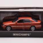 Mercedes C-Class W202 C240 Oranje Metallic Minichamps 1:43 - image 4 of 4