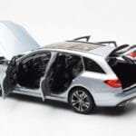 Mercedes C-Class W205 T-Model Zilver Asia Exclusive Norev 1:18 - image 5 of 8