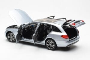 Mercedes C-Class W205 T-Model Zilver Asia Exclusive Norev 1:18 183865 Metaal — afbeelding 5 van 8